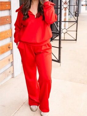 The Buckley Cloud Set 2.0 Wide Leg Bottoms & Pullover Set Small New Red